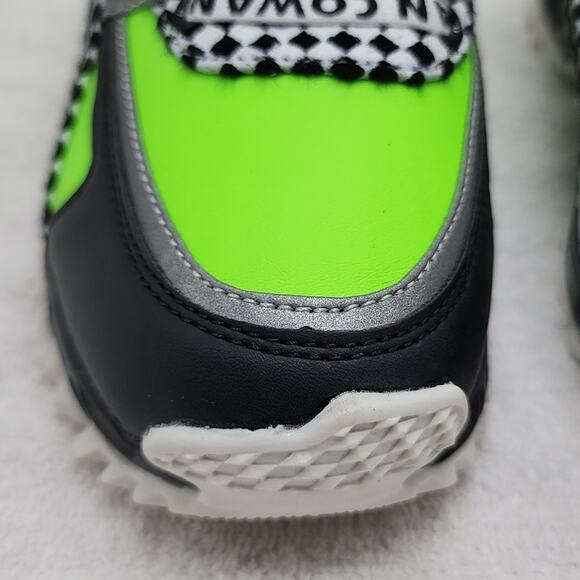 ASOS DESIGN × CHRISTIAN COWAN CHUNKY TRAINERS LADIES 6 NEON GREEN REFLECTIVE - Picture 3 of 16